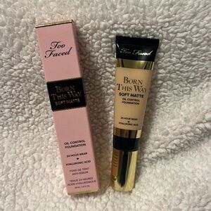 Too Faced Born This Way Soft Matte Foundation Pearl